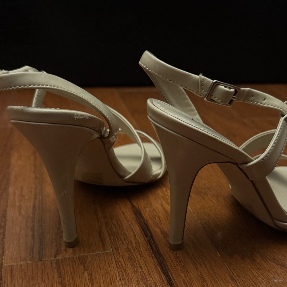 Aldo Cream‎ Strappy Heels - Picture 4 of 4